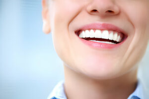 Does Teeth Whitening Professionally Really Work?_FI